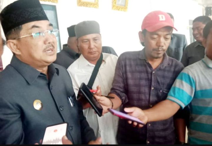 Dihujat Oknum Kades, Bupati : Kita Serahkan Pada Pihak Kepolisian