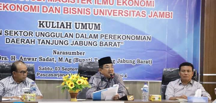 Bupati Tanjabbar UAS Berikan Kuliah Umum Pasca Sarjana Unja