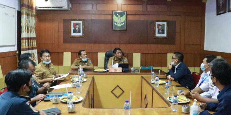 Wabup Hairan Pimpin Rakor Pembangunan Jalan Tol Jambi – Rengat yang Melintasi Sungai Pengabuan