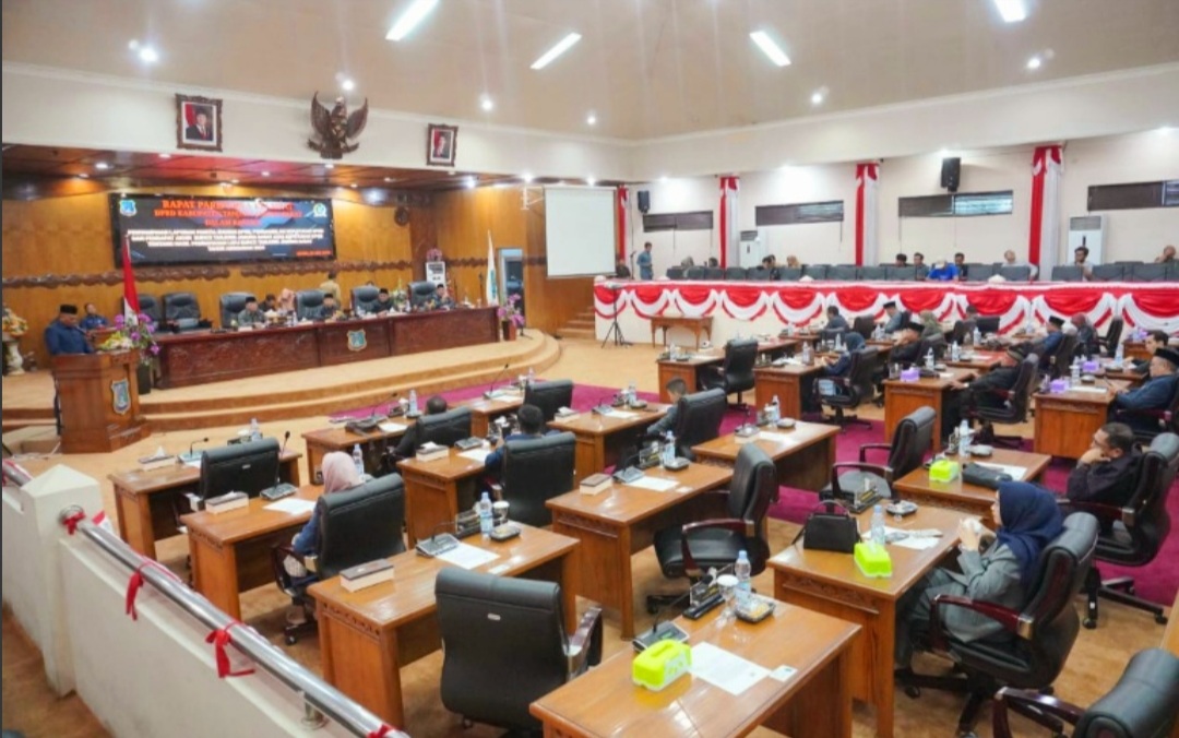 DPRD Tanjabbar Gelar Paripurna ke Empat, Penyampaian Pansus dan Pendapat Akhir LKPJ Bupati Tahun Anggaran 2024