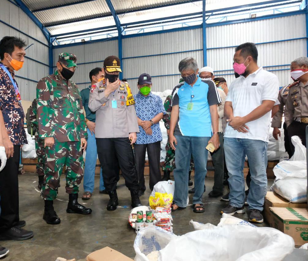Polda Jambi Pastikan Ribuan Pendistribusian Paket Sembako Untuk Masyarakat 