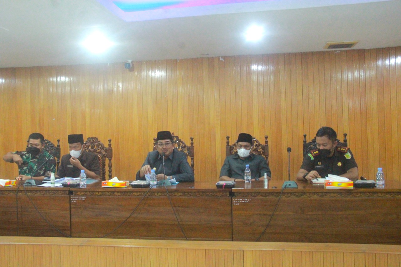 Bupati Anwar Sadat Inginkan Pilkades di Tanjab Barat Berjalan Baik