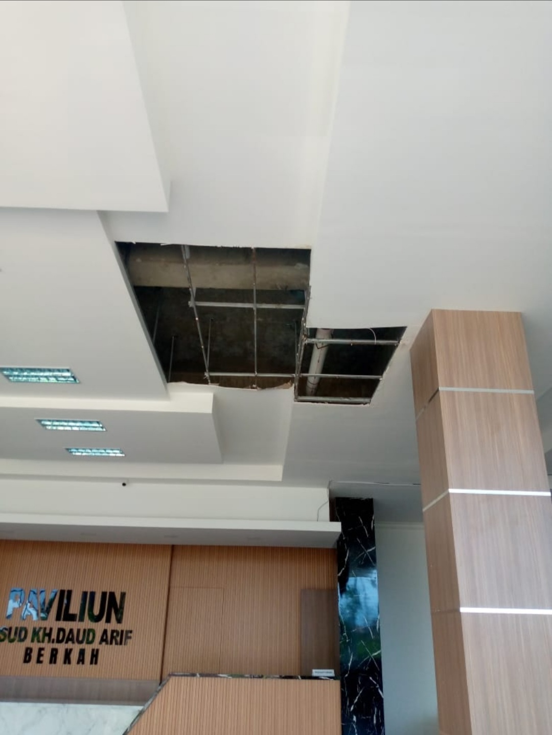 RSUD Daud Arif Kuala Tungkal Klarifikasi Kebocoran Ruang Papaliuv, Sebut Tanggung Jawab Dinas PUPR Tanjab Barat