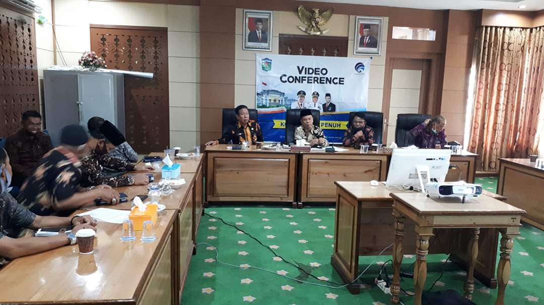 Sekda Alpian Video Teleconference bersama Dirjen Bina Keuangan.